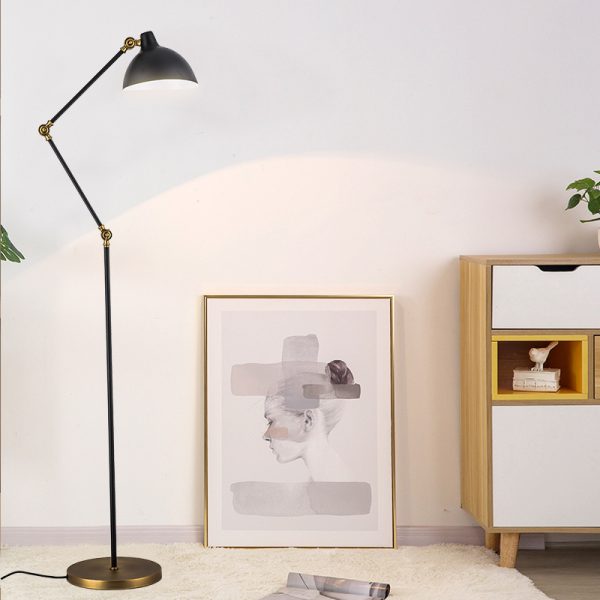 Nice Black Metal Floor Lamp